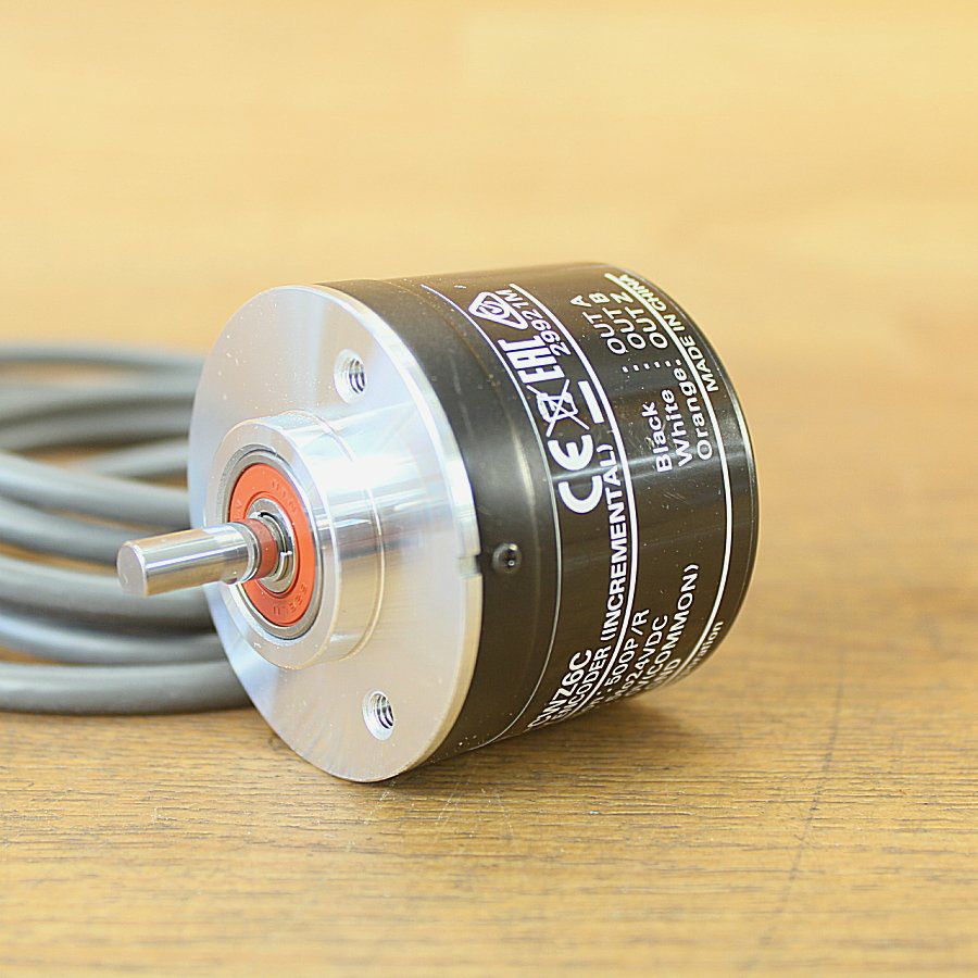 オムロン ロータリーエンコーダー E6C2-CWZ5B 1000P/R 2M オムロン ロータリーエンコーダー E6C2-CWZ5B 1000P/R 2M