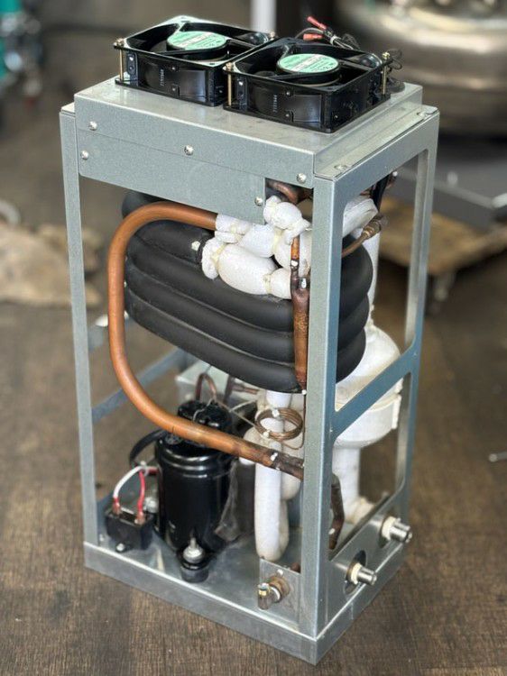 アネスト岩田 3.7kW 5馬力 オイルフリースクロール
