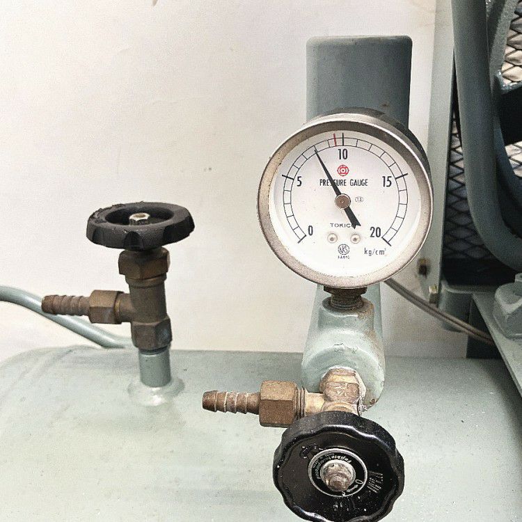 HITACHI/日立産機 3.7P-9.5V6 3.7kW/5馬力 給油式レシプロ