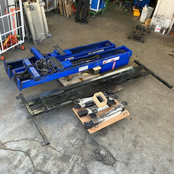 引取限定・現状渡し】ニッサルコ 2柱リフト 自動車用リフト 床上式