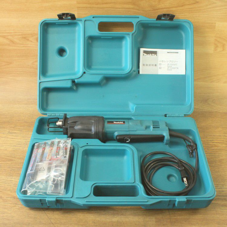 Makita/マキタ JR1000FTK 小型レシプロソー 100V LEDライト 替え刃付