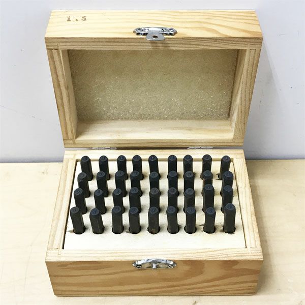 銀900刻印　帖佐美行作　彫金　ループタイ　双葉　約29g　共箱　C　R8198 銀900刻印 帖佐美行作 彫金 ループタイ 双葉 約29g 共箱 C R8198